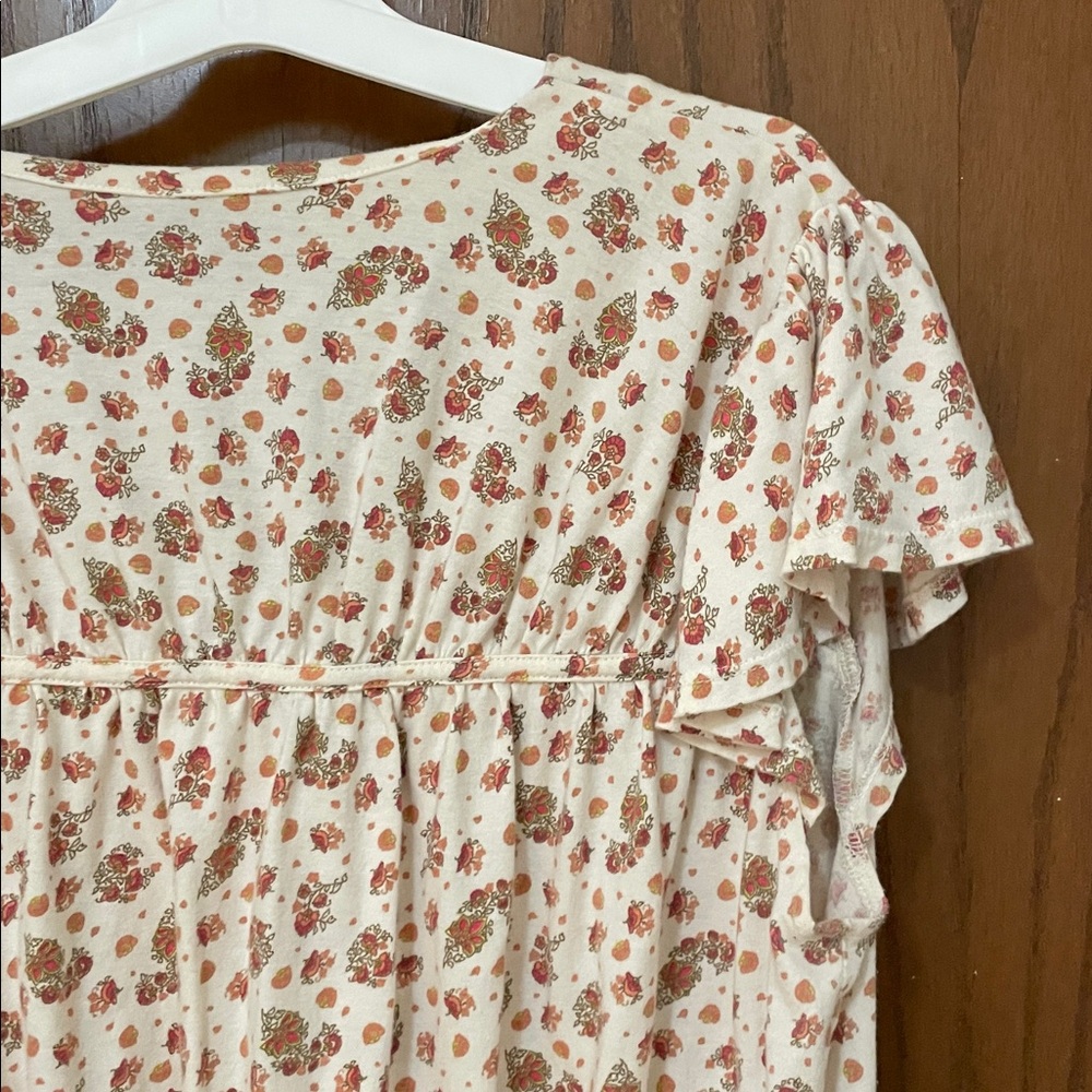 LANE BRYANT UEC size 14/16 Cream Boho Flutter Sleeve V Neck Top Floral Stretch - Picture 11 of 12